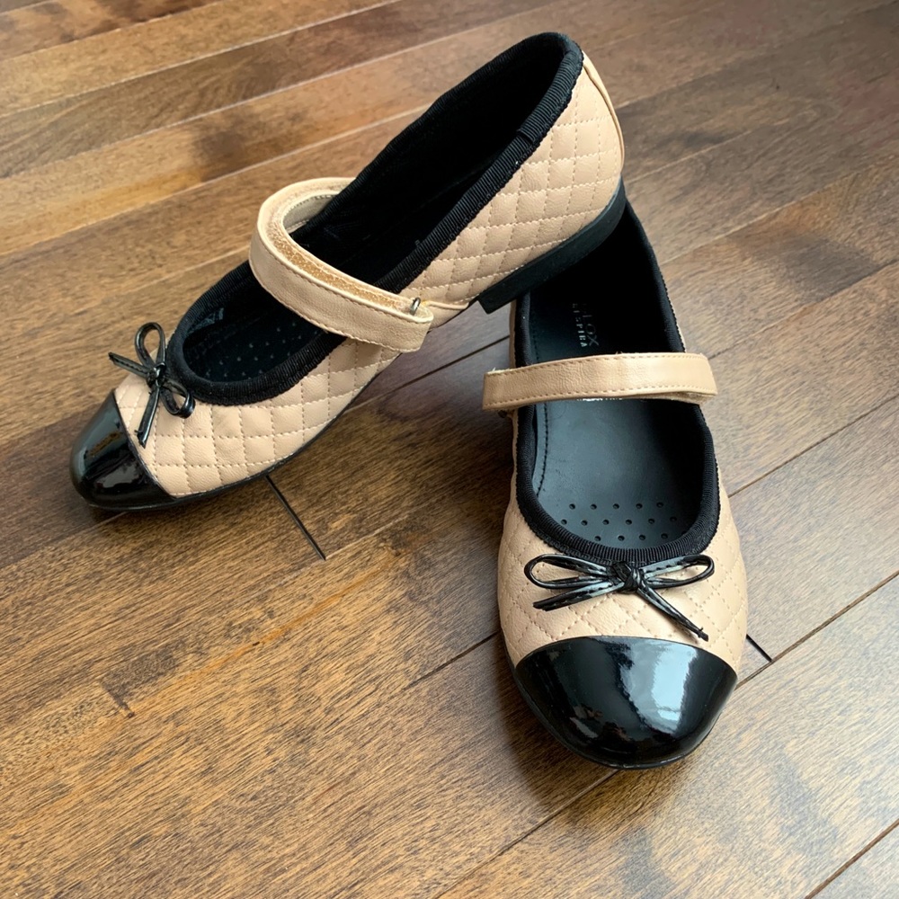 Girls shoes